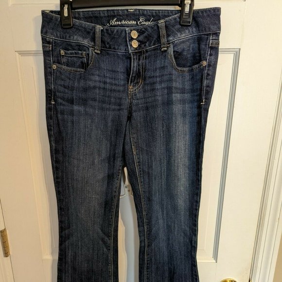 American Eagle Outfitters Denim - Host Pick! American Eagle Ladies Artist 5-Pocket Jeans Stretch Boot Cut sz 8 Reg